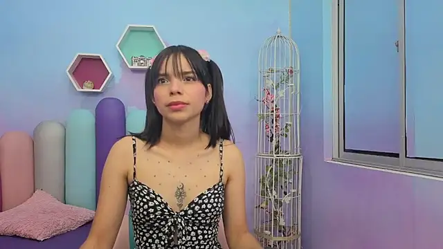Snapshot of Isaa_Skinny chatting on 03/23/26, 03:54 Isaa Skinny online show from 03/23/26, 03:54