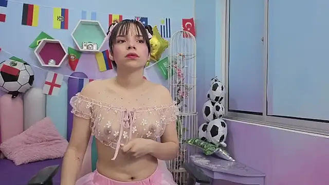 Isaa Skinny online show from 06/30/26, 03:40