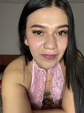 Snapshot of chloe_evans0 chatting on 04/08/26, 02:44 chloe evans0 online show from 04/08/26, 02:44