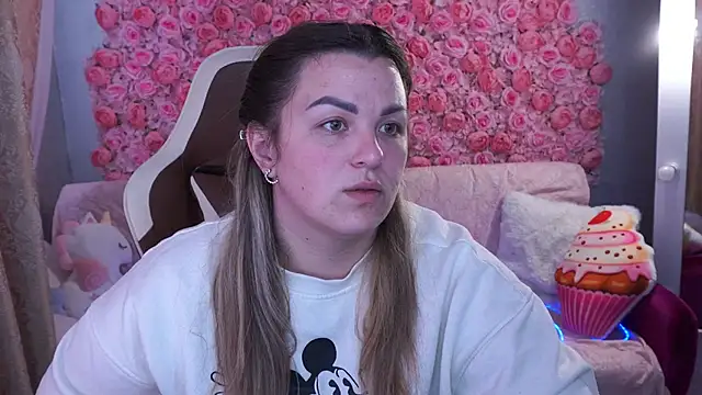 AlissyaGrayy online show from 05/28/26, 05:38
