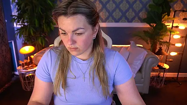 AlissyaGrayy online show from 06/23/26, 12:47