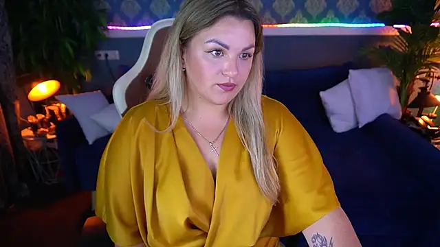 AlissyaGrayy online show from 07/26/26, 07:10