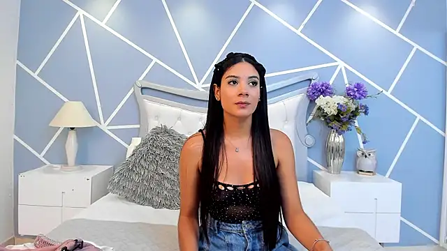 EmmaFosther online show from 07/15/26, 06:24