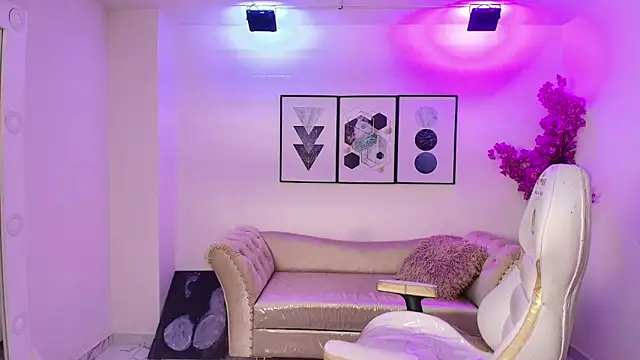 Kitty  meow online show from 06/12/26, 12:26