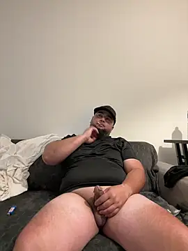 Snapshot of Ryan06617 chatting on 06/18/26, 08:24 Ryan06617 online show from 06/18/26, 08:24