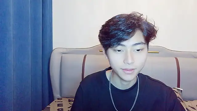 Snapshot of XX-XIUXIU chatting on 03/18/26, 12:52 XX-XIUXIU online show from 03/18/26, 12:52