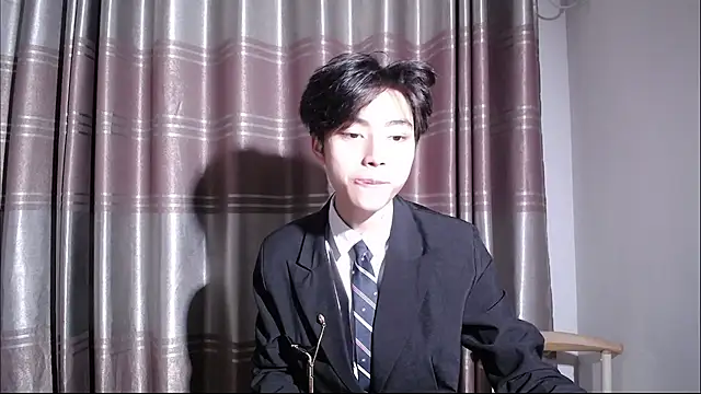 Snapshot of XX-XIUXIU chatting on 05/29/26, 07:56 XX-XIUXIU online show from 05/29/26, 07:56