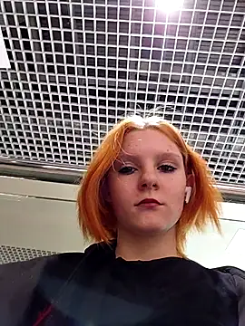Snapshot of NinaParri chatting on 04/04/26, 03:16 NinaParri online show from 04/04/26, 03:16