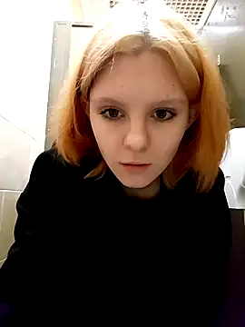 Snapshot of NinaParri chatting on 04/05/26, 03:15 NinaParri online show from 04/05/26, 03:15