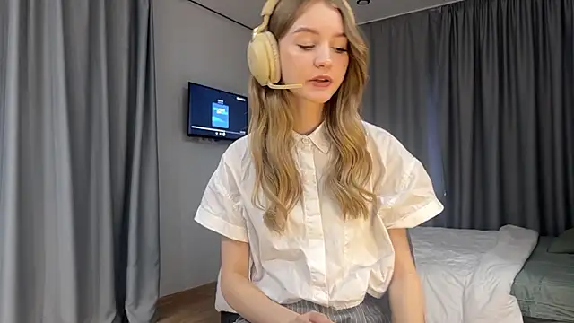 Snapshot of MelissaEvenns chatting on 03/19/26, 12:09 MelissaEvenns online show from 03/19/26, 12:09