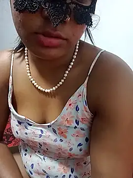 honeyi babe online show from 06/26/26, 01:04