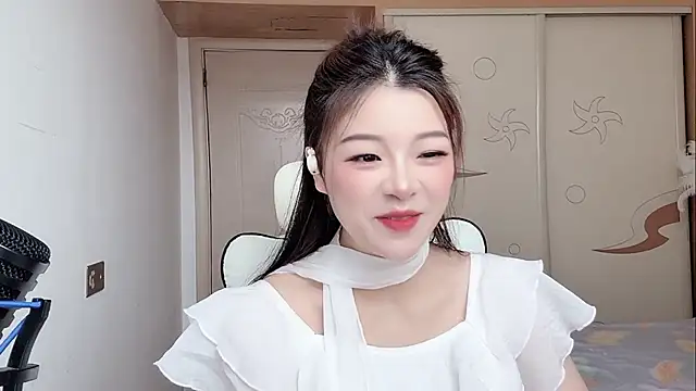 Snapshot of forzen520 chatting on 05/06/26, 12:08 forzen520 online show from 05/06/26, 12:08