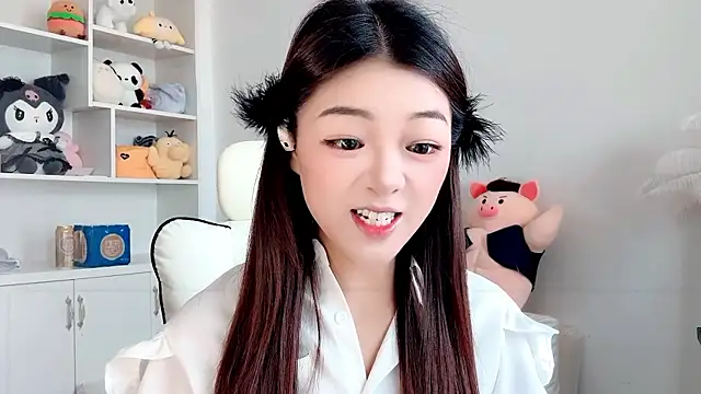 Snapshot of forzen520 chatting on 06/05/26, 12:28 forzen520 online show from 06/05/26, 12:28