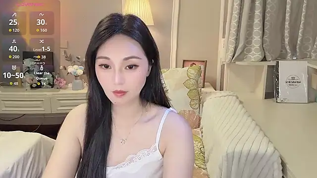 Snapshot of KCYE-CC chatting on 07/17/26, 05:47 KCYE-CC online show from 07/17/26, 05:47