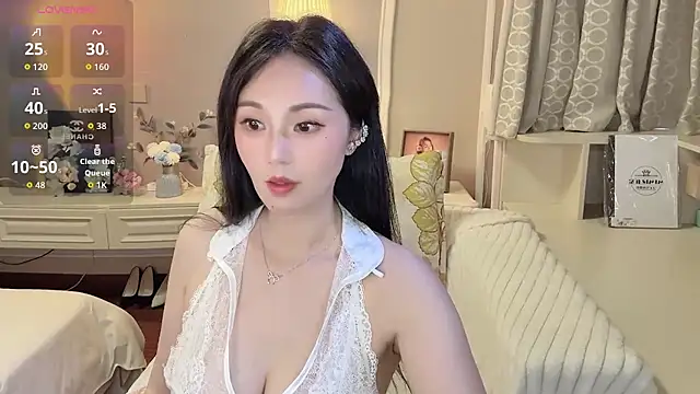 Snapshot of KCYE-CC chatting on 07/23/26, 10:57 KCYE-CC online show from 07/23/26, 10:57