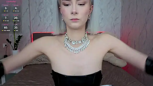 Snapshot of kittysocutie chatting on 04/20/26, 12:02 kittysocutie online show from 04/20/26, 12:02