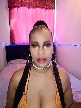 Snapshot of KAYLA_48_ chatting on 04/15/26, 07:58 KAYLA 48 online show from 04/15/26, 07:58