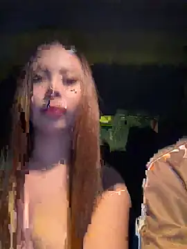 Snapshot of lindaandtony chatting on 04/18/26, 02:37 lindaandtony online show from 04/18/26, 02:37