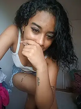 Snapshot of Horny_Brunette_ chatting on 05/22/26, 02:22 Horny Brunette online show from 05/22/26, 02:22