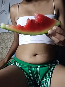 Snapshot of hot_cute_girl19 chatting on 05/19/26, 07:42 hot cute girl19 online show from 05/19/26, 07:42