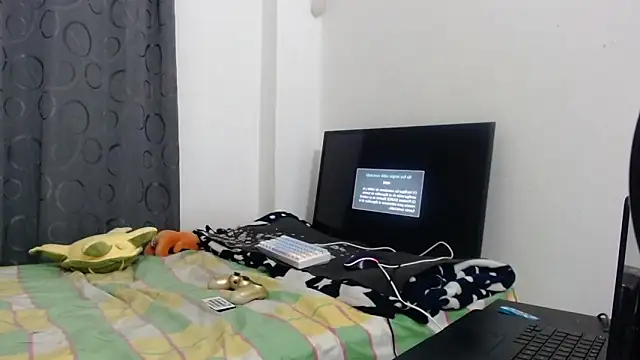 Snapshot of Fantasy-Dreams chatting on 05/16/26, 03:03 Fantasy-Dreams online show from 05/16/26, 03:03