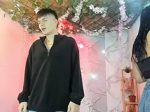 Nahomi hot 77 online show from 07/06/26, 01:08