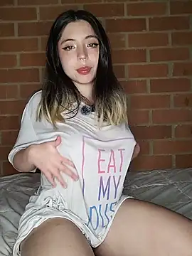 Snapshot of Petite_CherryX chatting on 06/02/26, 02:24 Petite CherryX online show from 06/02/26, 02:24