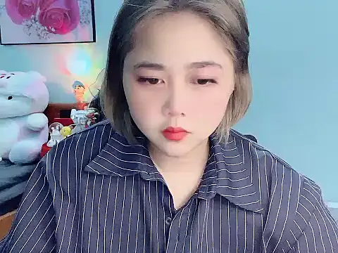 Snapshot of Nhanlu009 chatting on 05/30/26, 12:35 Nhanlu009 online show from 05/30/26, 12:35