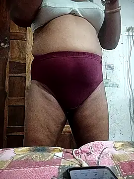 hottsexyy online show from 07/04/26, 03:56