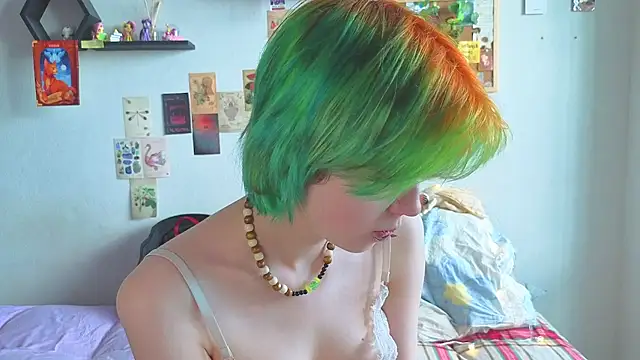 LittleKittenStar online show from 05/25/26, 12:55
