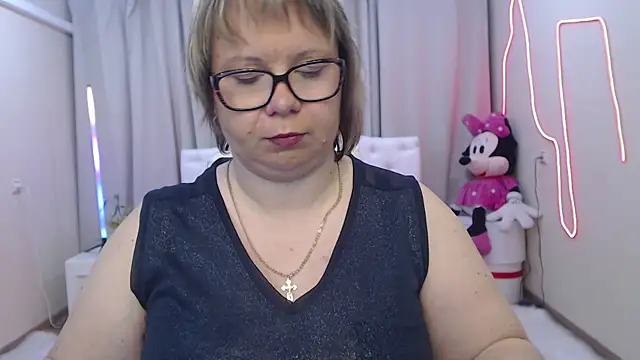 BonnnyBoobsy online show from 05/18/26, 06:47