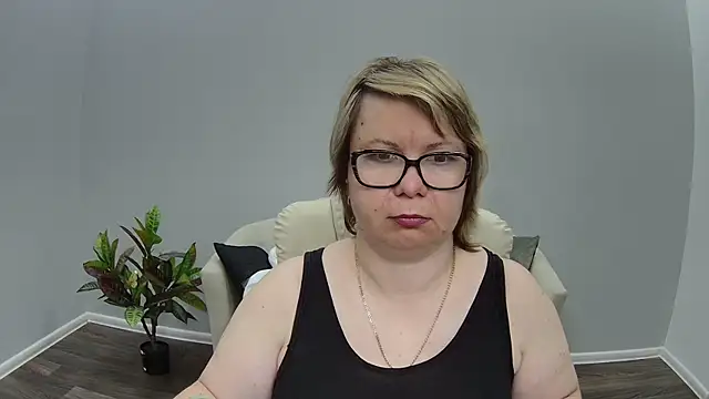 BonnnyBoobsy online show from 07/21/26, 06:10