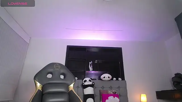 Melannyy V online show from 07/18/26, 01:15