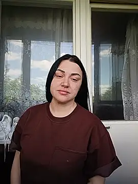Elsie-Nora online show from 06/19/26, 10:30