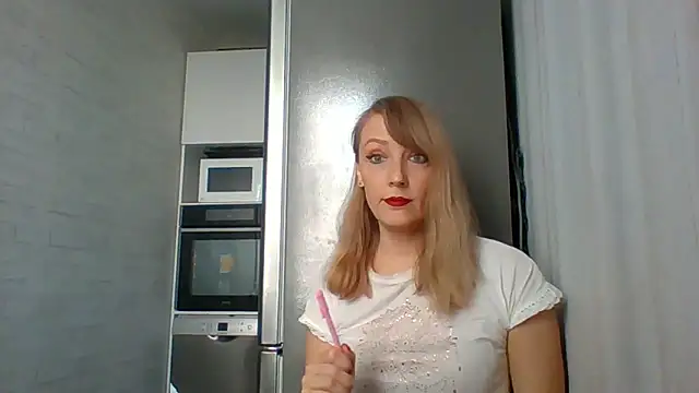 Snapshot of Satu8 chatting on 04/25/26, 01:03 Satu8 online show from 04/25/26, 01:03