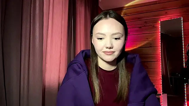 Snapshot of LenLen_Solen chatting on 04/24/26, 10:18 LenLen Solen online show from 04/24/26, 10:18