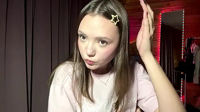 Snapshot of LenLen_Solen chatting on 04/29/26, 12:53 LenLen Solen online show from 04/29/26, 12:53