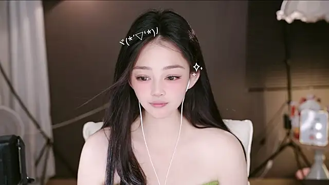 Anne-w online show from 06/09/26, 12:06