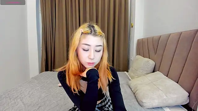 Snapshot of gigi_meii chatting on 03/21/26, 01:16 gigi meii online show from 03/21/26, 01:16