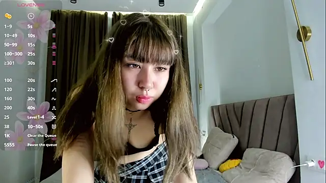Snapshot of gigi_meii chatting on 04/13/26, 02:55 gigi meii online show from 04/13/26, 02:55