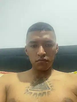 juliancito222 online show from 05/26/26, 07:10