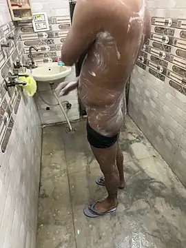 couple-new online show from 06/03/26, 03:50