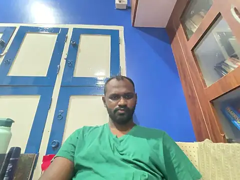 Snapshot of singletamilguy chatting on 03/19/26, 08:35 singletamilguy online show from 03/19/26, 08:35