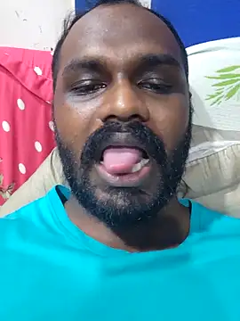 Snapshot of singletamilguy chatting on 04/10/26, 07:07 singletamilguy online show from 04/10/26, 07:07