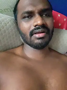 Snapshot of singletamilguy chatting on 05/06/26, 07:35 singletamilguy online show from 05/06/26, 07:35