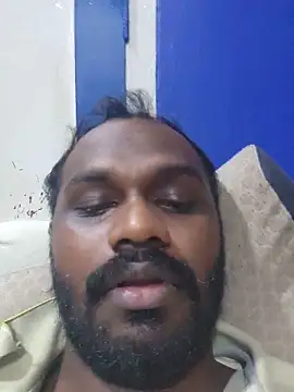 Snapshot of singletamilguy chatting on 05/18/26, 06:47 singletamilguy online show from 05/18/26, 06:47