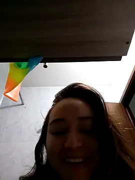 Snapshot of SabrinaVantress chatting on 04/12/26, 11:26 SabrinaVantress online show from 04/12/26, 11:26