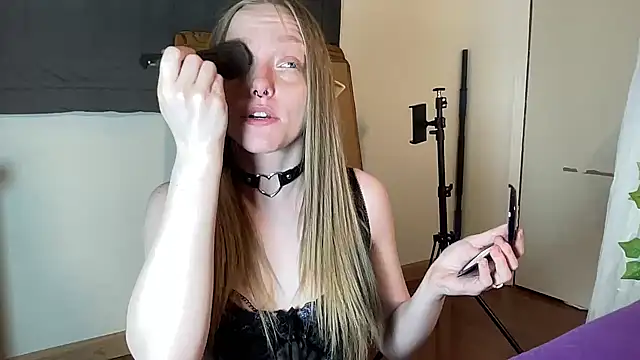Snapshot of ElfGirlAna chatting on 04/07/26, 03:23 ElfGirlAna online show from 04/07/26, 03:23