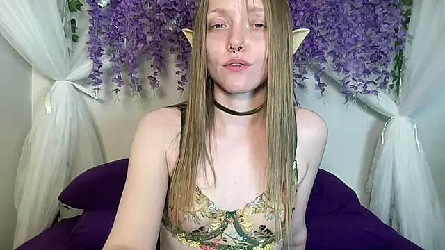 Snapshot of ElfGirlAna chatting on 05/12/26, 02:36 ElfGirlAna online show from 05/12/26, 02:36