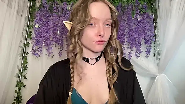 ElfGirlAna online show from 07/16/26, 02:45
